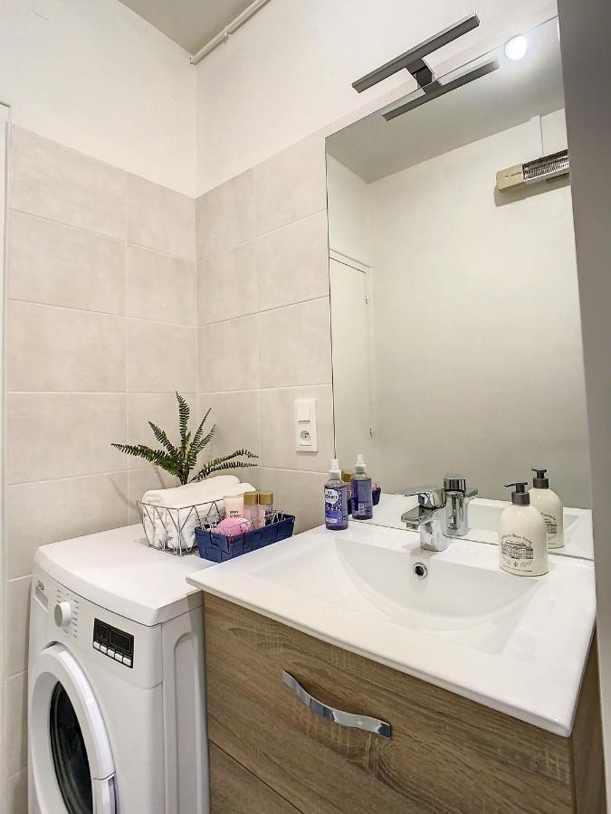 Joli Studio Meuble Tout Equipe Hyper Centre Wifi Apartment Troyes Exterior photo