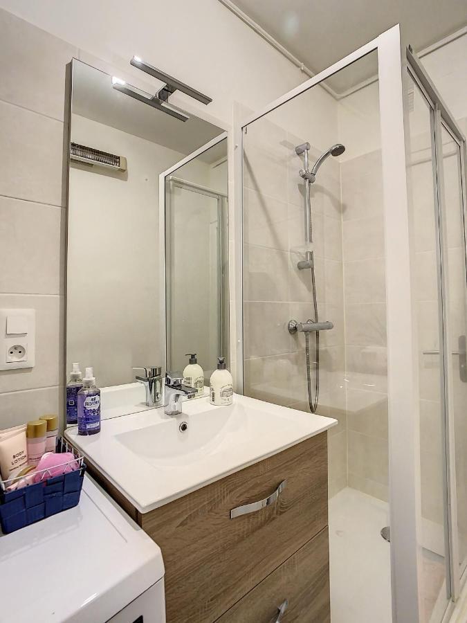 Joli Studio Meuble Tout Equipe Hyper Centre Wifi Apartment Troyes Exterior photo
